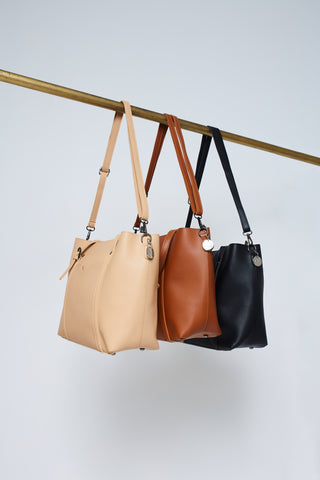 Andrea Carryall Negro